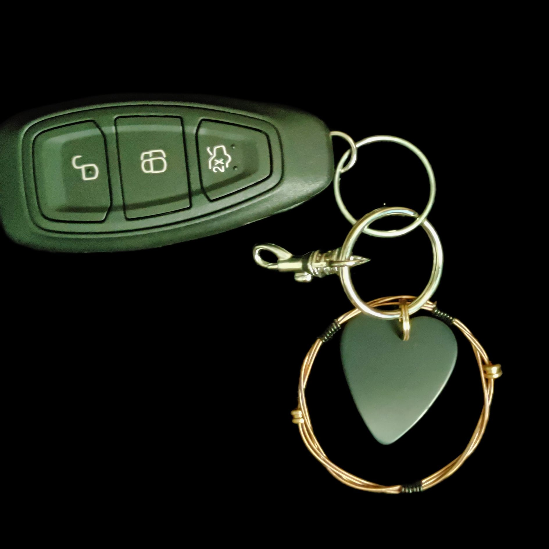 Bad Girl Guitar String Keychain Keychain - Image 4