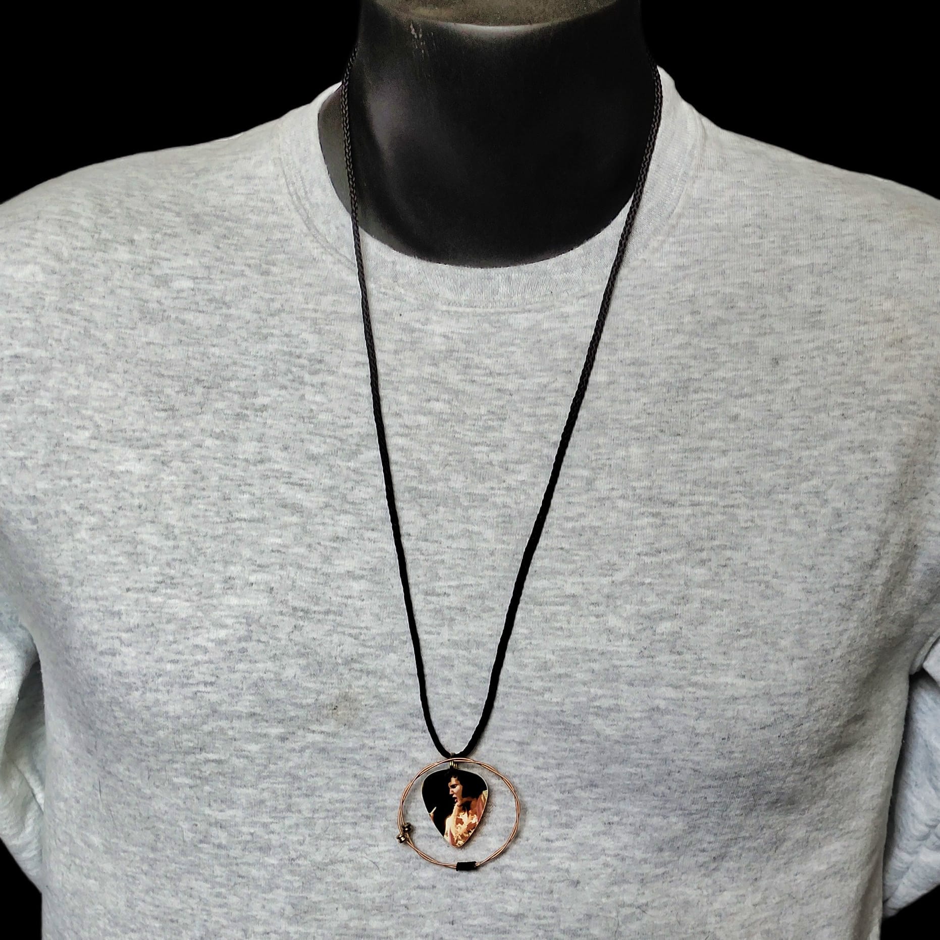 Elvis Presley Guitar String Necklace "King of Rock"