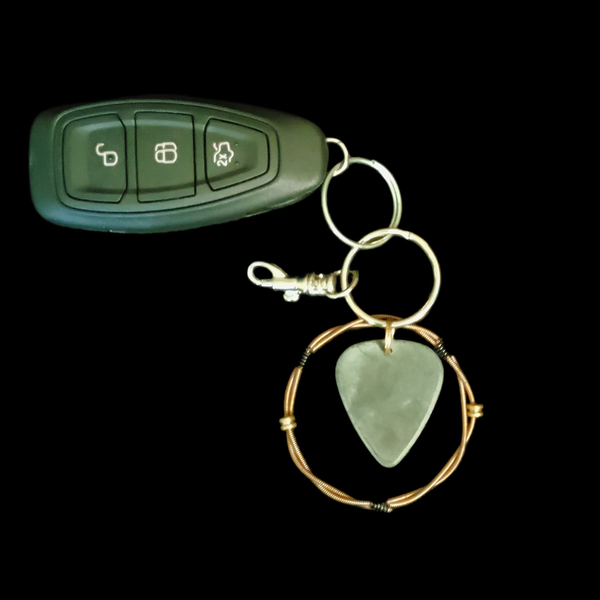 "Guitar Freak" Guitar String Keychain - Image 4