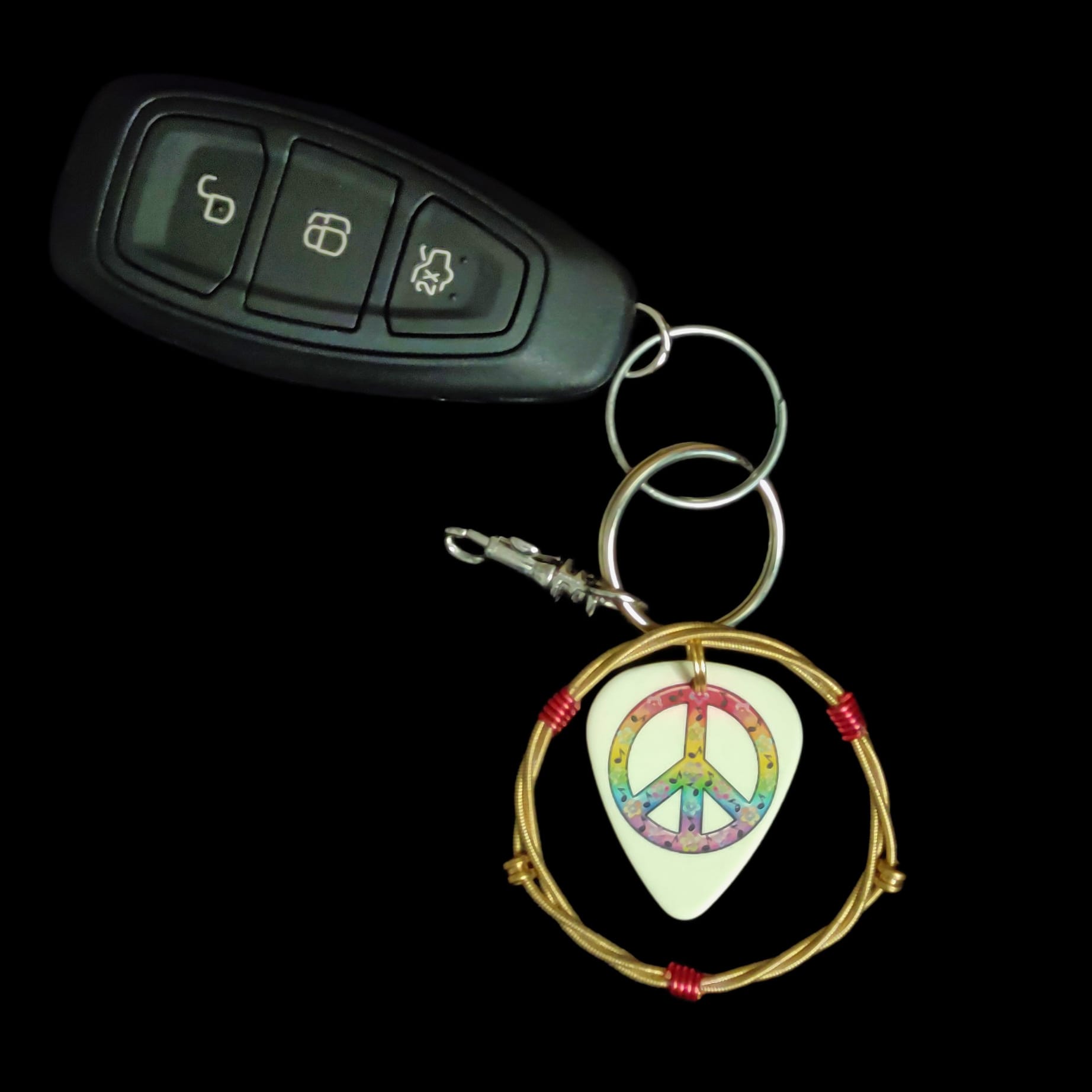 Peace Sign Guitar String Keychain - Image 4