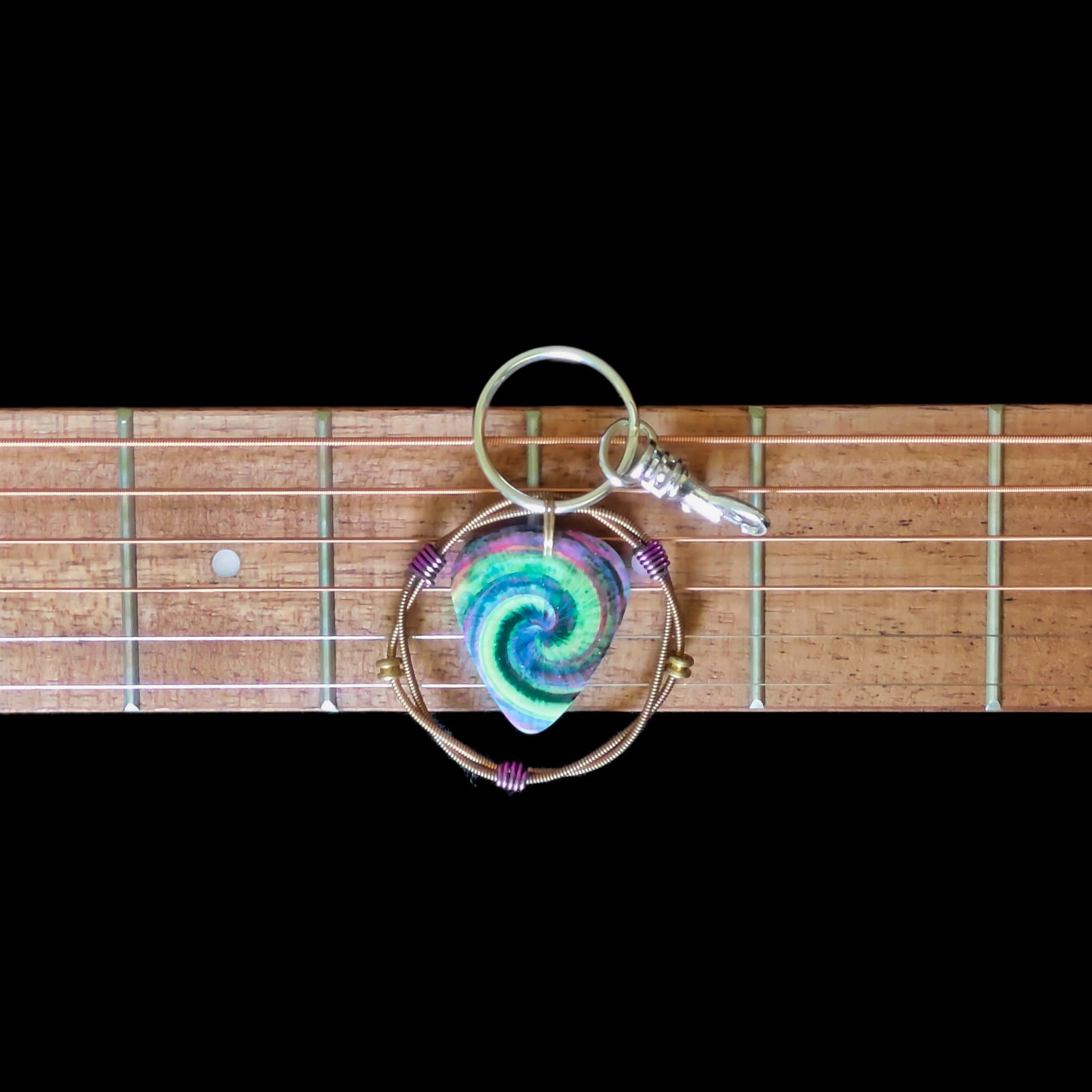 Tie-Dye Guitar String Keychain in Green - Image 5